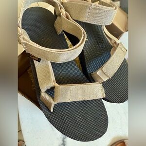 Teva Midform Gold Color